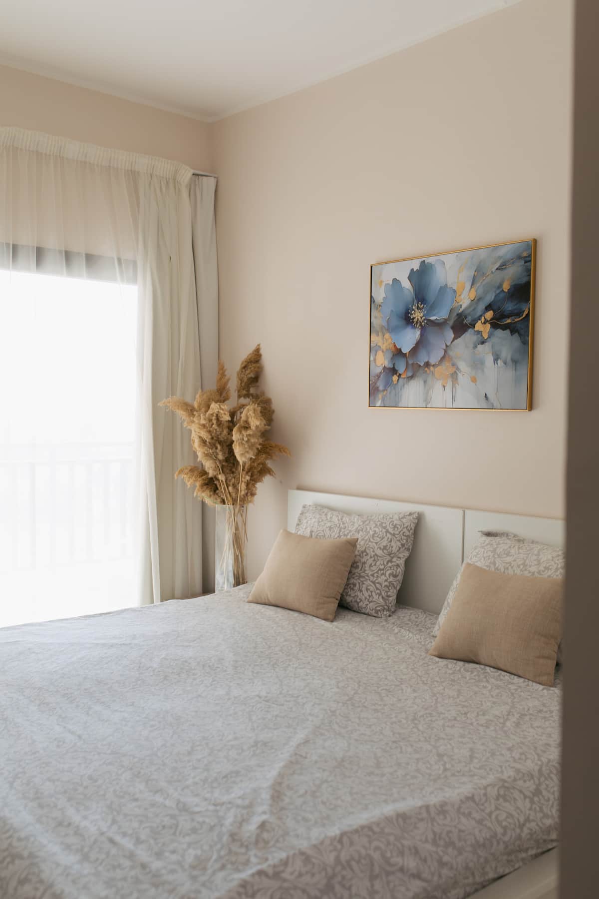 Frisch bezogenes Schlafzimmer